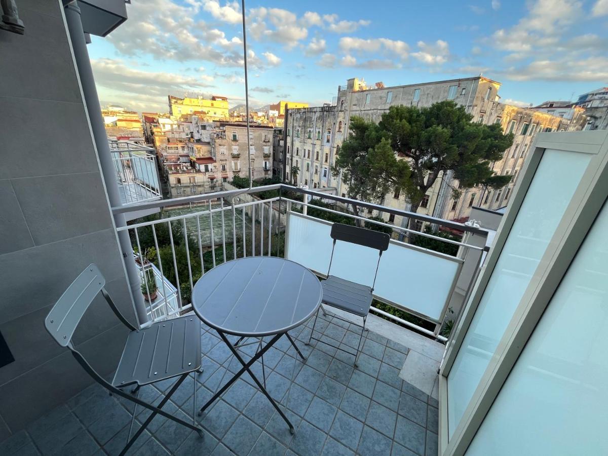 Апартаменты Balcony House Неаполь Экстерьер фото