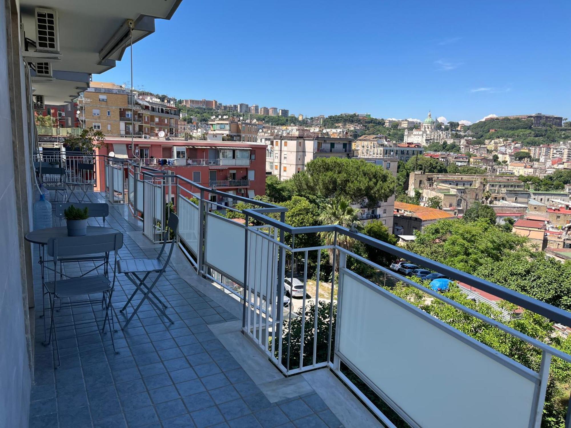 Апартаменты Balcony House Неаполь Экстерьер фото